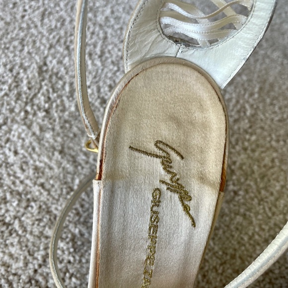 Giuseppe Zanotti satin heels - Picture 6 of 11